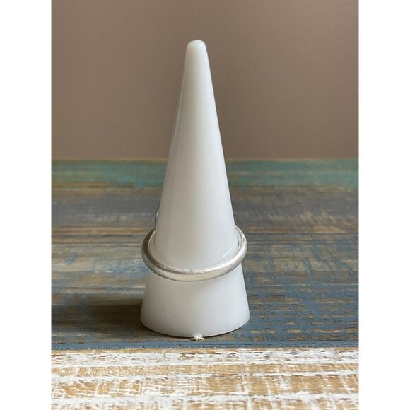 Silver Toned Textured Band Ring Fashion - Picture 3 of 3